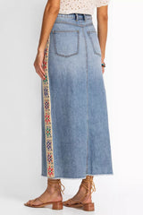 THE DENIM SKIRT