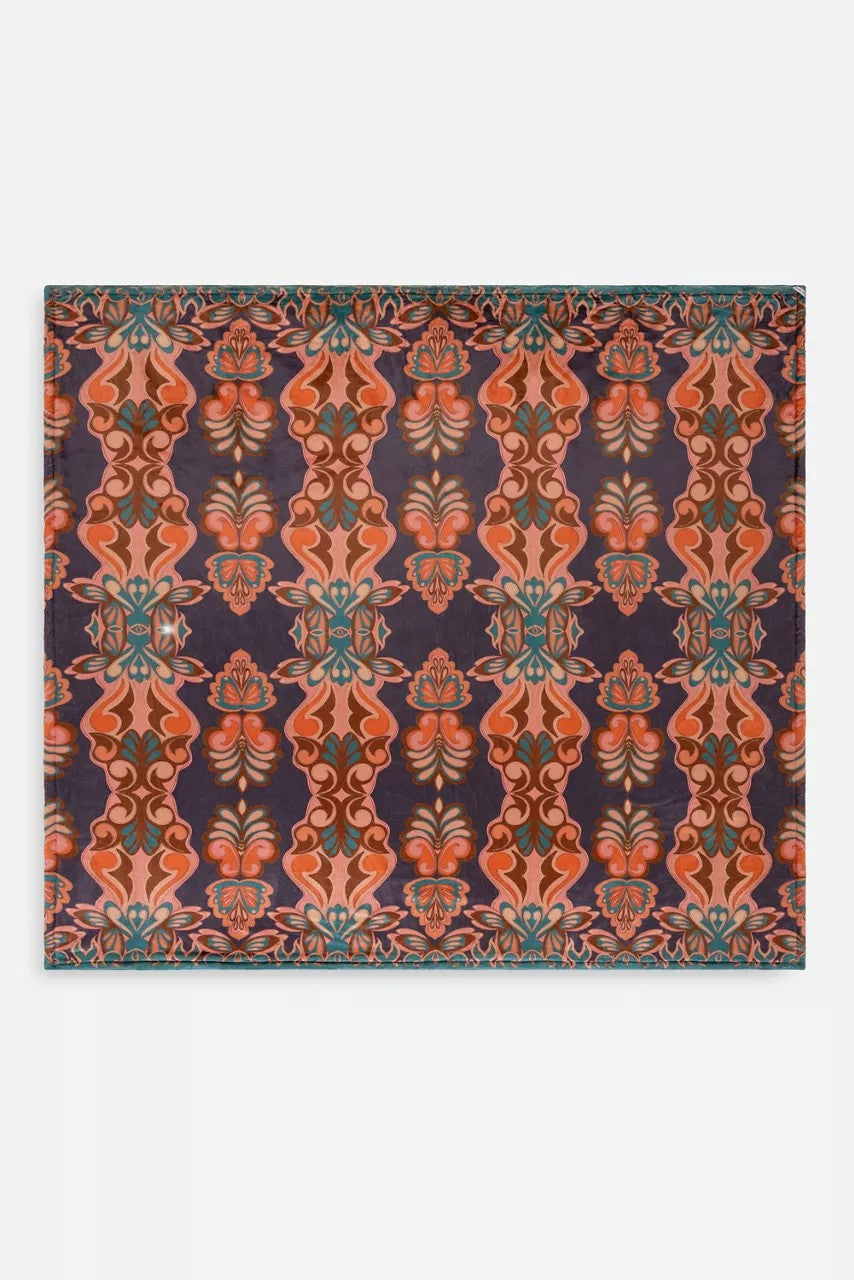 Laurel Canyon Cozy Blanket