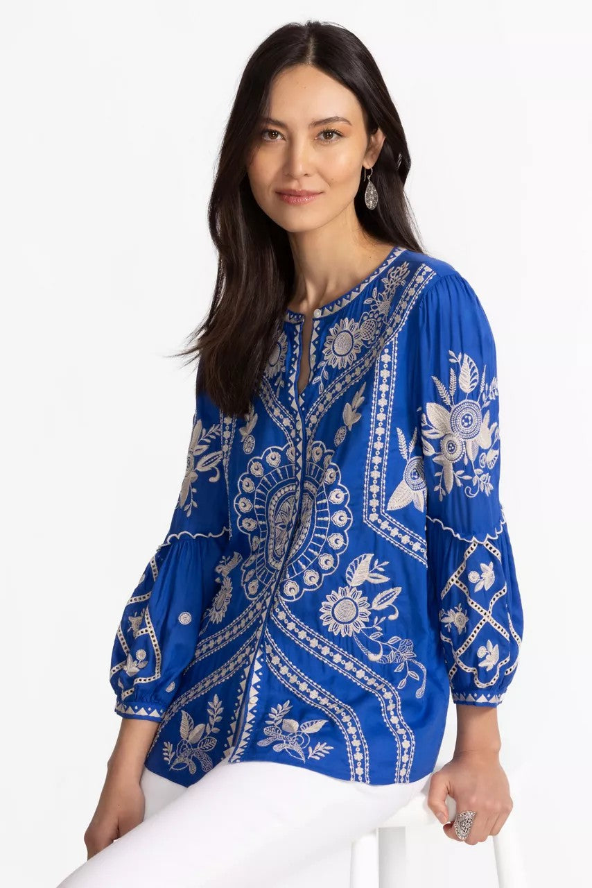 SCALLOP SLEEVE BLOUSE