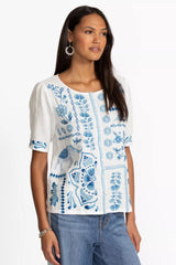 LINEN FLUTTER SLEEVE BLOUSE