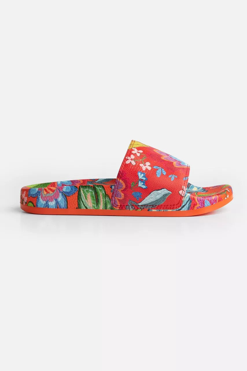 RUMBA POOL SLIDE