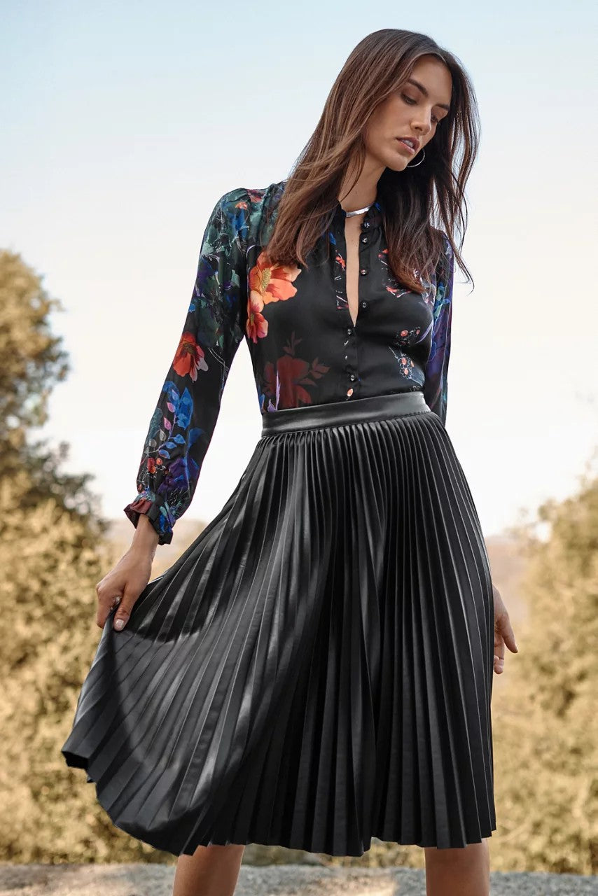 EMMI VEGAN LEATHER PLEATED SKIRT